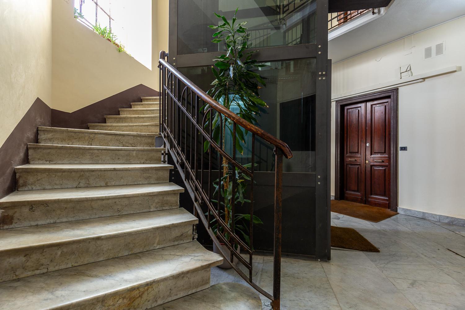 Ginett'S House Hotel Cagliari Exterior photo